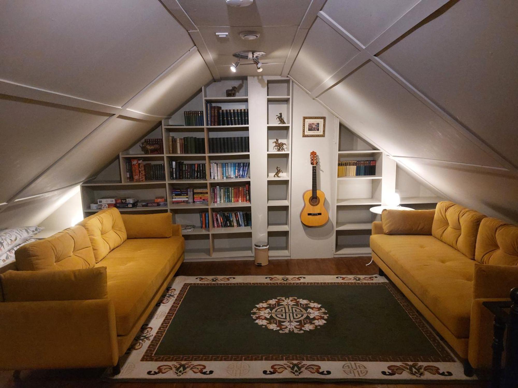 Stunning 5Br Royal Mile Penthouse Apartment เอดินบะระ ภายนอก รูปภาพ